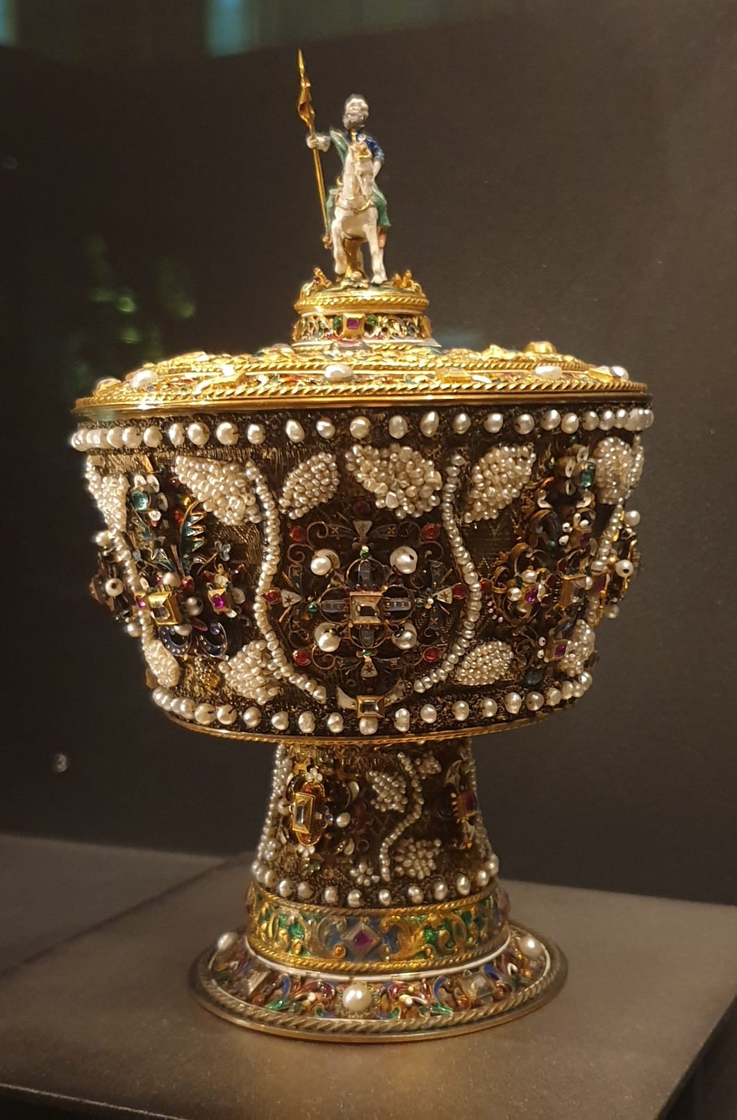A londoni British Museum kincsei: az Erdélyi arany kupa