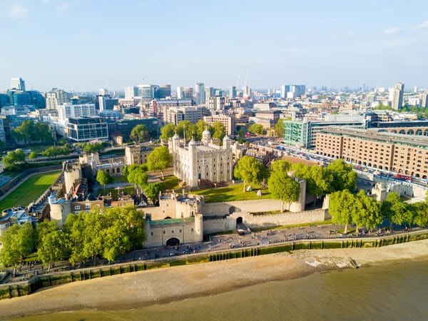 A londoni Tower meséi: az ajándék nyereg Magyarországról