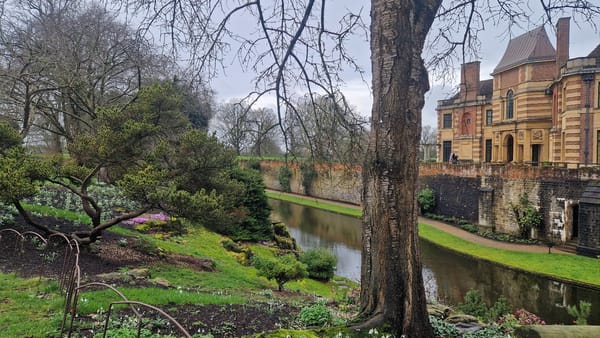 London titkai: Eltham Palace